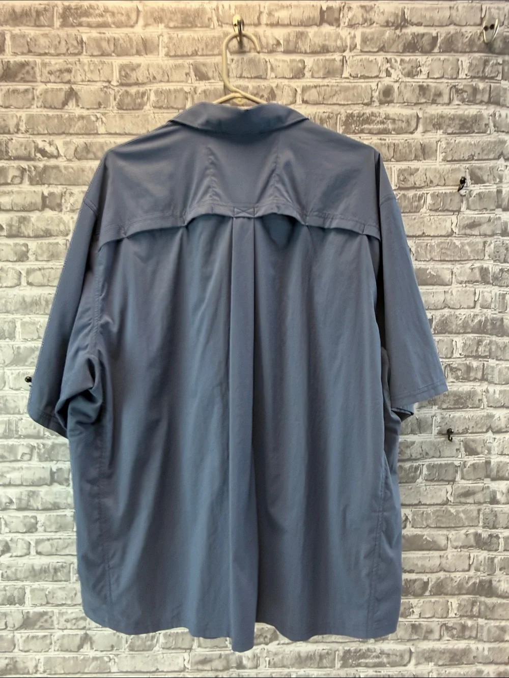 REI‎ Short-Sleeve Outdoor Button-Down Shirt in Slate Blue